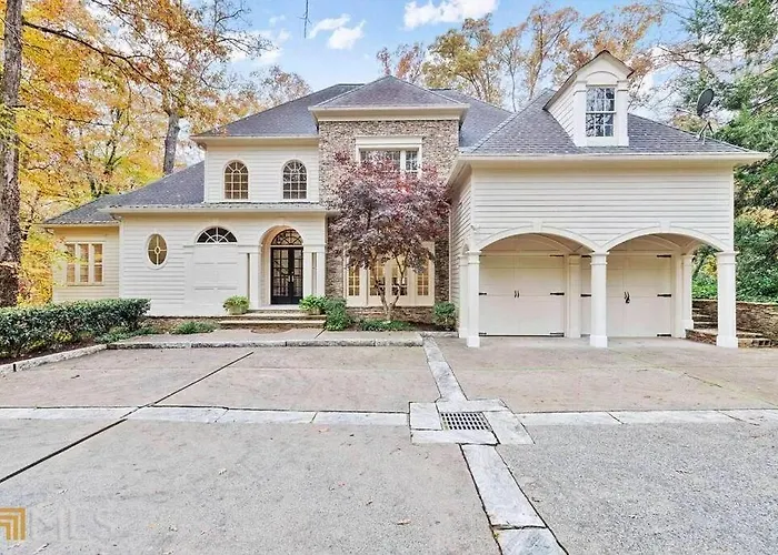 Luxury Spacious 4Br Residence In Central Buckhead